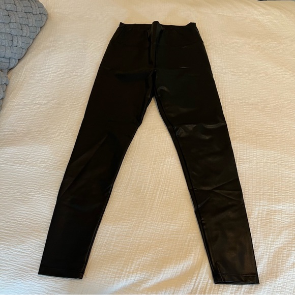 AE Faux Leather Highest Waist Legging - Picture 4 of 10